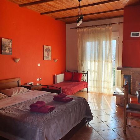 Alexandros Guesthouse Órma Екстериор снимка