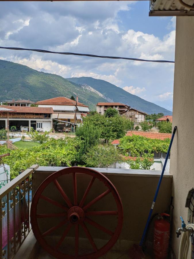 Alexandros Guesthouse Órma Екстериор снимка