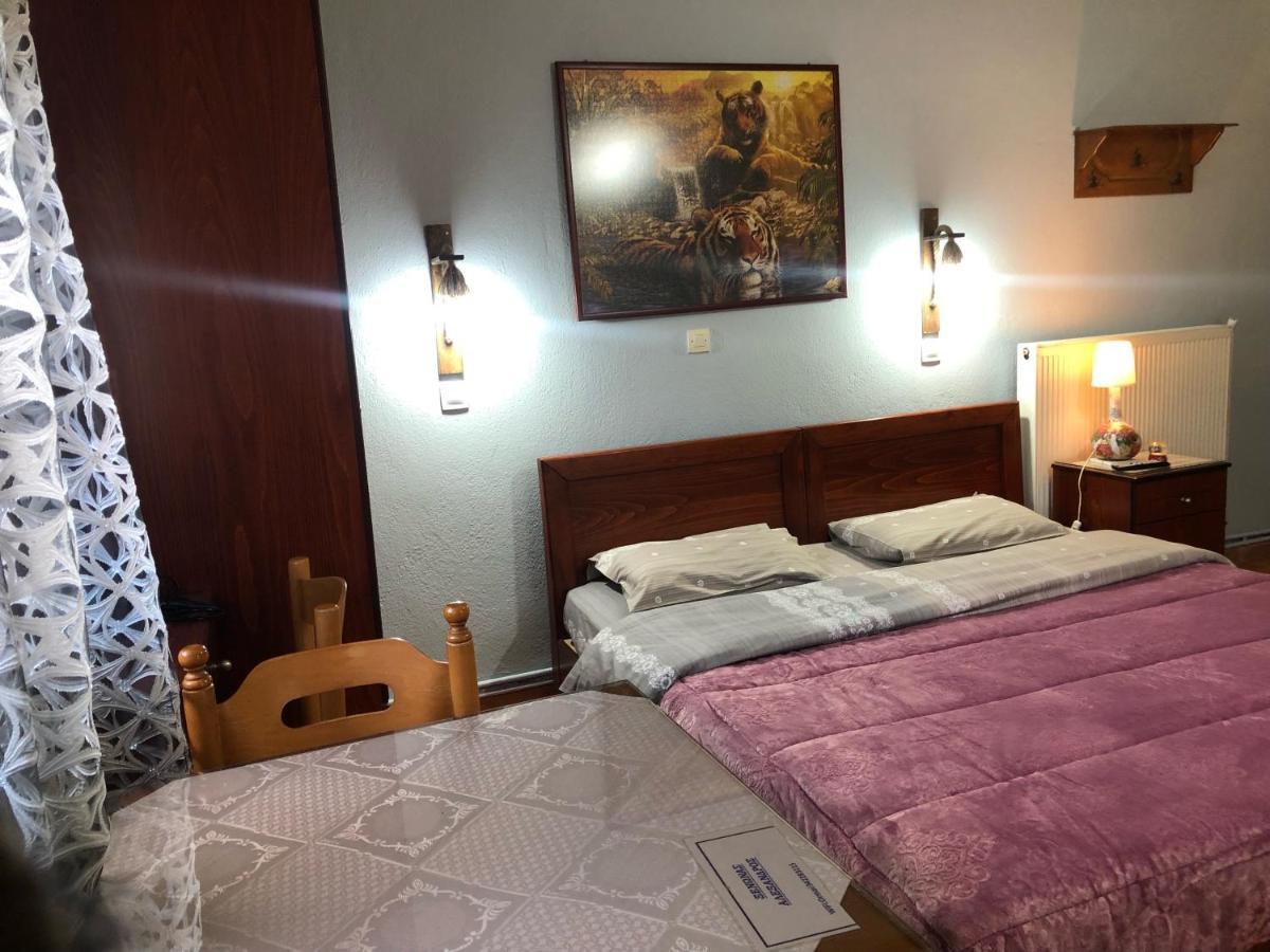 Alexandros Guesthouse Órma Екстериор снимка