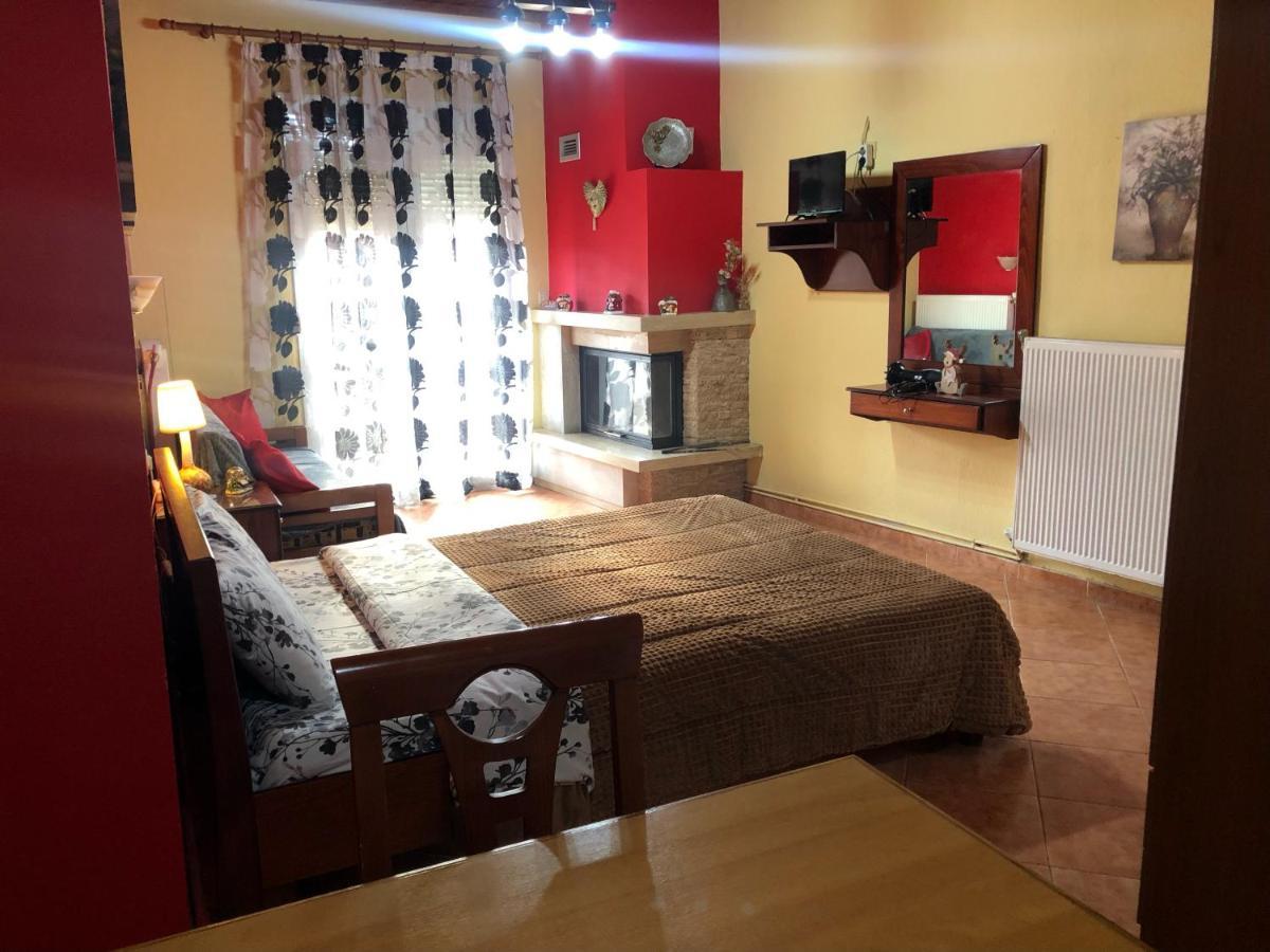 Alexandros Guesthouse Órma Екстериор снимка