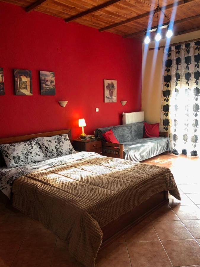 Alexandros Guesthouse Órma Екстериор снимка