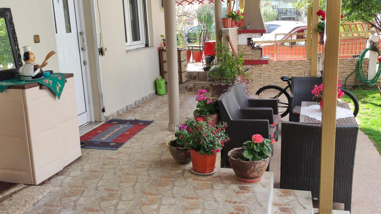 Alexandros Guesthouse Órma Екстериор снимка