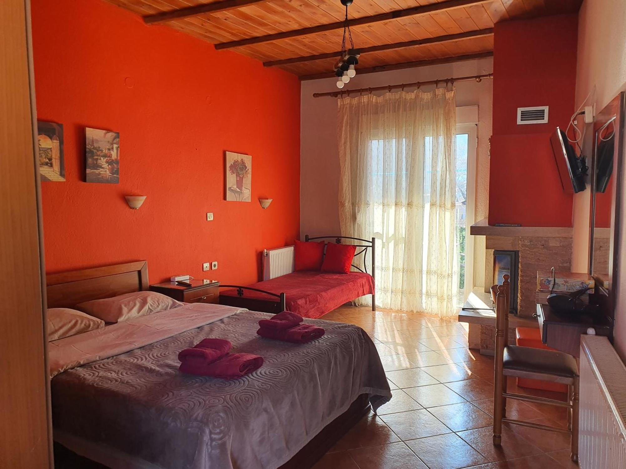 Alexandros Guesthouse Órma Екстериор снимка